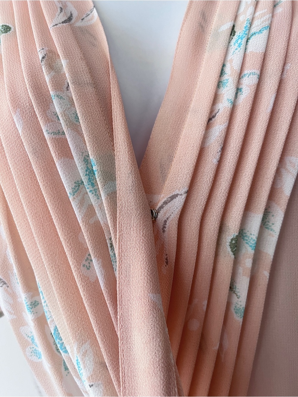 Vintage 40s Peach Floral Crepe Pleated Wrap Midi Feminine Dress Size 6 - Picture 10 of 12